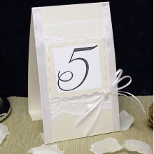 Карточка с номером стола для свадьбы - 64/45