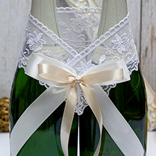 Свадебные украшения на бутылки "Бантик-new" айвори