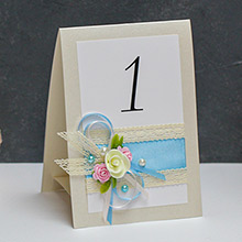 Карточка для свадебного стола "Весенний поцелуй" (1 шт)