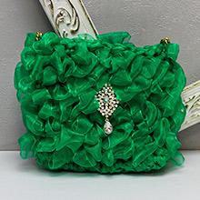 Сумочка невесты "Изумруд" зеленый ручной работы 20х15 см
