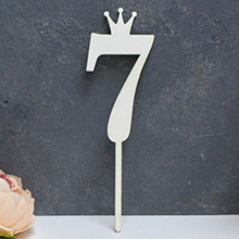 Цифра деревянная на палочке "7" ( с короной )