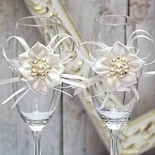Свадебное украшение на бокалы "Нежные цветы" айвори