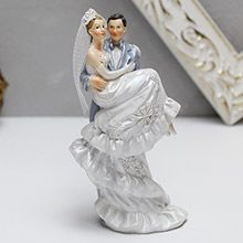 Свадебная статуэтка на торт "Великолепная пара"