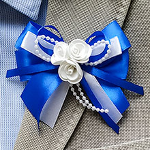 Свадебная бутоньерка из искусственных цветов "Fantastic" синяя