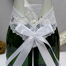 Съемное украшение на шампанское "Бантик-new" белый